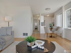 1156 Alki Avenue SW 105, Seattle WA 98116