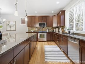 12325 NE 86th Way, Kirkland WA 98033