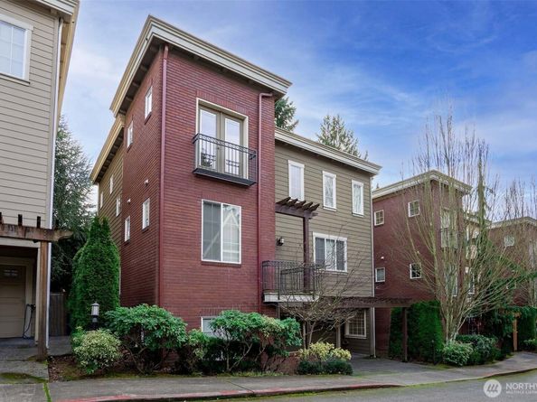 12325 NE 86th Way, Kirkland WA 98033