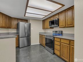 5000 California Avenue SW 406, Seattle WA 98136