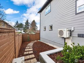 4837 S Holly Street, Seattle WA 98118