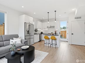 3112 W Raye Street, Seattle WA 98199