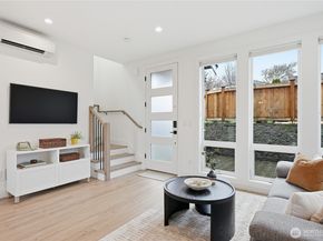 3112 W Raye Street, Seattle WA 98199