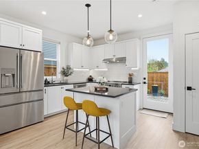 3112 W Raye Street, Seattle WA 98199