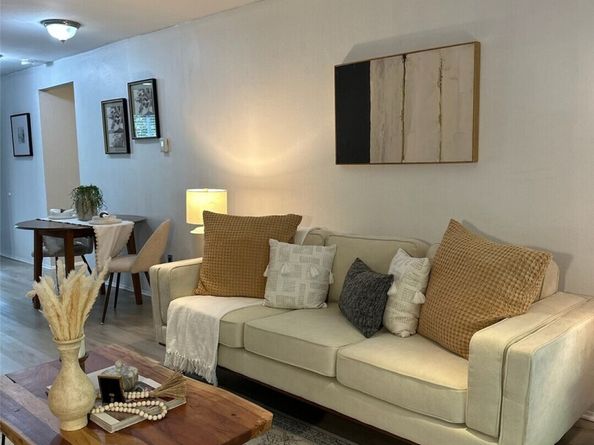 22107 66th Avenue W 10D, Mountlake Terrace WA 98043