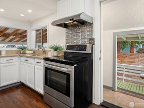 619 Burnett Avenue S, Renton WA 98057