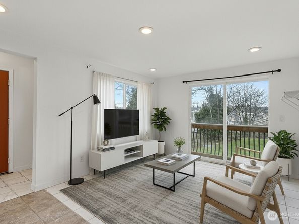 1901 S Plum Street, Seattle WA 98144