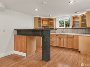 4625 48th Avenue S, Seattle WA 98118