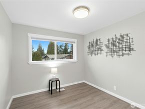 12563 SE 71st Street, Newcastle WA 98056