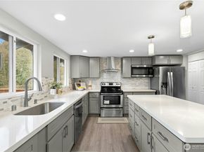 12563 SE 71st Street, Newcastle WA 98056