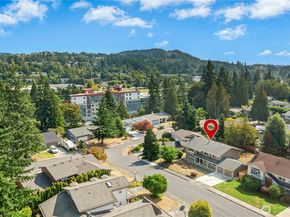 12563 SE 71st Street, Newcastle WA 98056