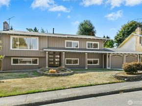 12563 SE 71st Street, Newcastle WA 98056