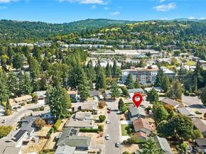 12563 SE 71st Street, Newcastle WA 98056