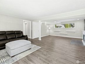 12563 SE 71st Street, Newcastle WA 98056