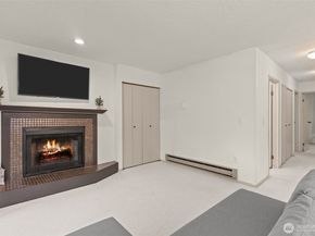 706 136th Place NE C2, Bellevue WA 98005