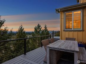 2440 NE Daphne Street, Issaquah WA 98029