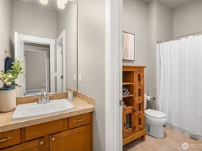 2440 NE Daphne Street, Issaquah WA 98029
