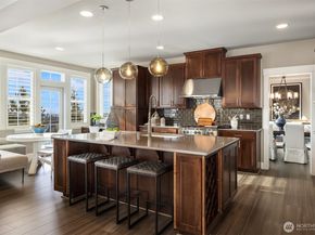 2440 NE Daphne Street, Issaquah WA 98029