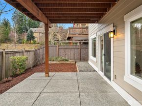 3043 259th Court SE, Sammamish WA 98075