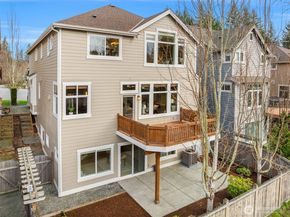 3043 259th Court SE, Sammamish WA 98075