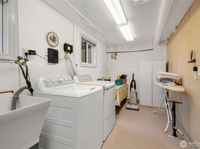 929 NW 59th Street, Seattle WA 98107