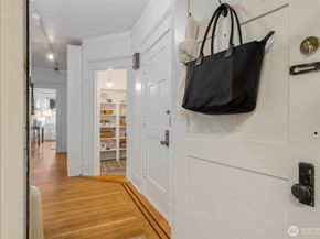 626 13th Avenue E 3, Seattle WA 98102