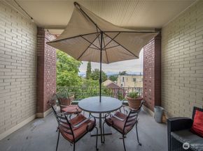 626 13th Avenue E 3, Seattle WA 98102