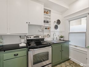 626 13th Avenue E 3, Seattle WA 98102