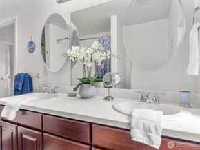 8609 E Caraway Road, Port Orchard WA 98366