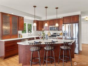 8609 E Caraway Road, Port Orchard WA 98366