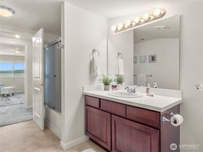 8609 E Caraway Road, Port Orchard WA 98366