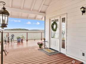 8609 E Caraway Road, Port Orchard WA 98366