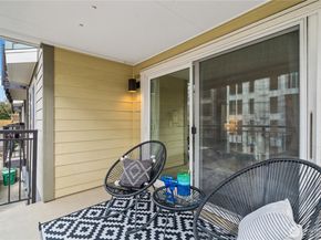 8720 Phinney Avenue 11, Seattle WA 98103