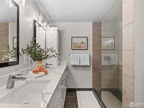 8720 Phinney Avenue 11, Seattle WA 98103