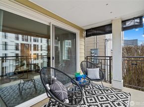 8720 Phinney Avenue 11, Seattle WA 98103