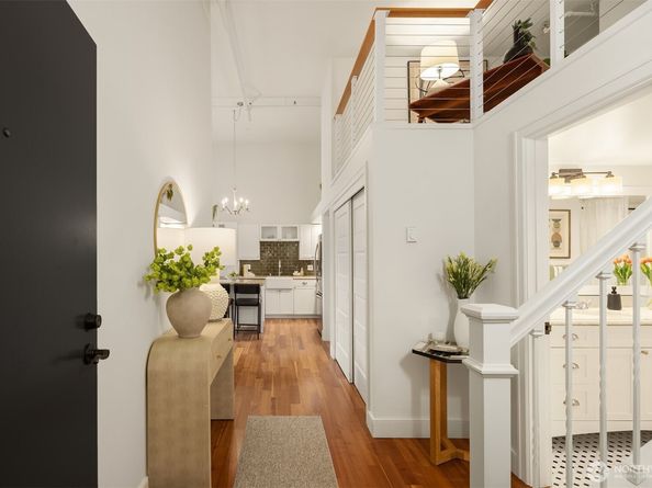 201 Galer Street 305, Seattle WA 98109