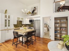 201 Galer Street 305, Seattle WA 98109