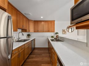 2009 42nd Avenue E, Seattle WA 98112