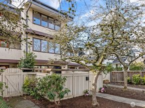 2009 42nd Avenue E, Seattle WA 98112