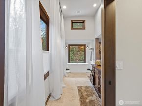 11202 204th Avenue NE, Redmond WA 98053