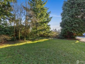 104 NE 120th Street, Seattle WA 98125