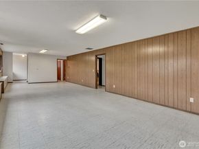 31402 28th Place SW, Federal Way WA 98023