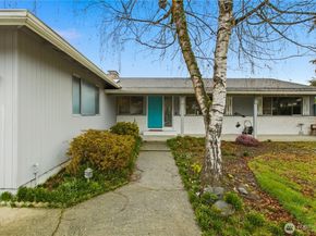 31402 28th Place SW, Federal Way WA 98023