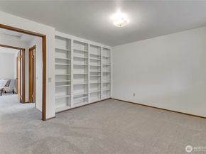 31402 28th Place SW, Federal Way WA 98023