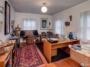 1612 22nd Avenue E, Seattle WA 98112