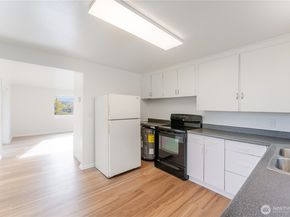 6416 NE 181st Street, Kenmore WA 98028