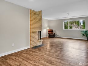 18722 56th Avenue NE, Kenmore WA 98028