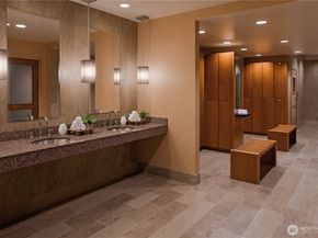 737 Olive Way 2808, Seattle WA 98101