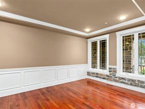 18634 92nd Avenue NE, Bothell WA 98011