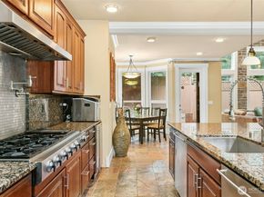 18634 92nd Avenue NE, Bothell WA 98011